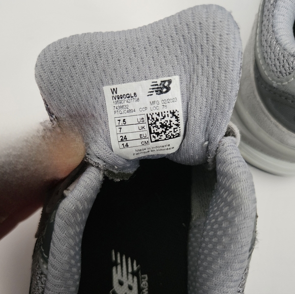 New Balance Toddler Gym Shoes - Picture 7 of 8